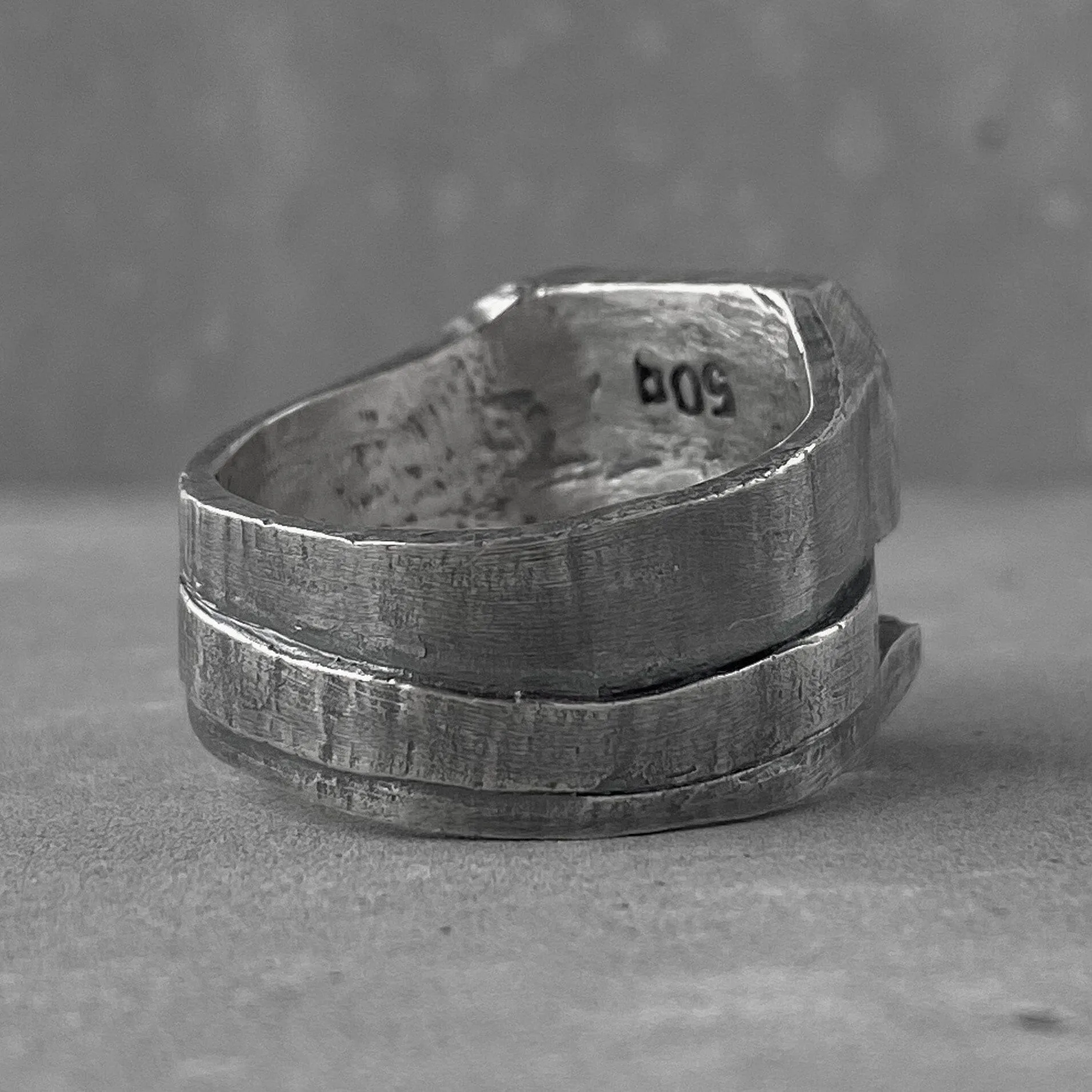 Babylon ring- textured square signet ring with five black diamonds