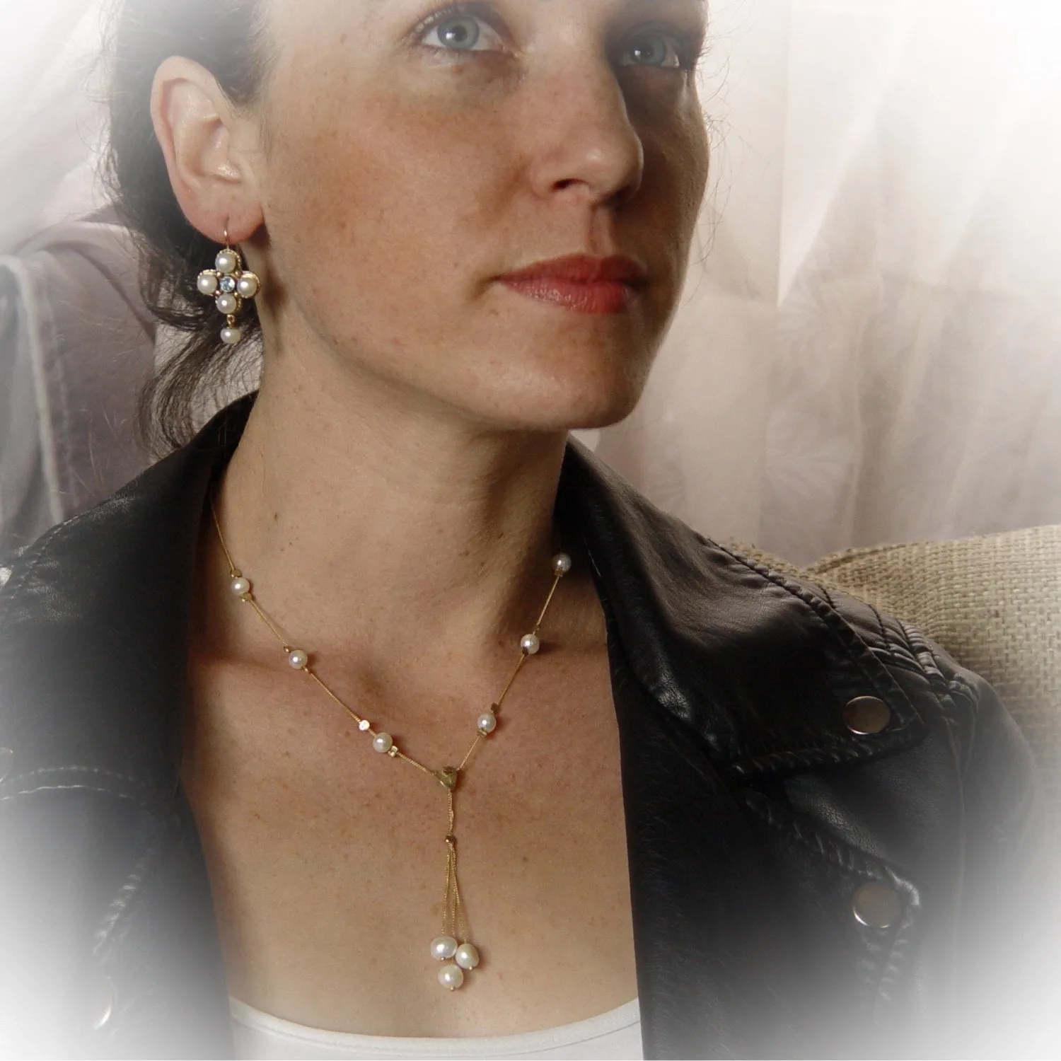 EG0705 Small chandelier pearl and Topaz earrings