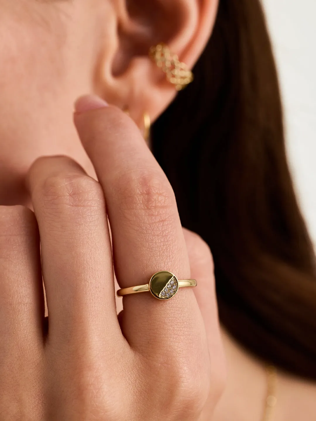 Pave Round Signet Ring