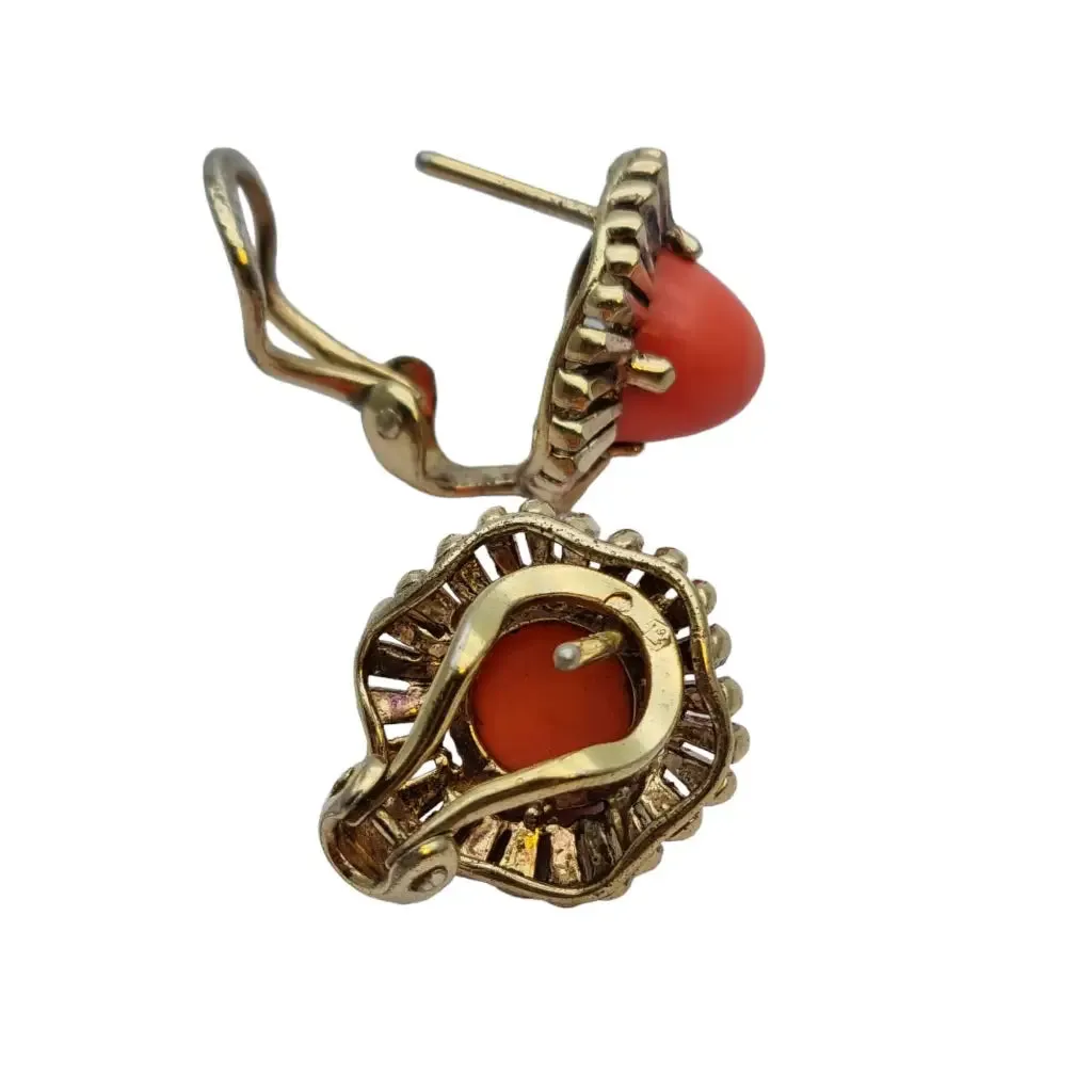 Red coral and golden silver earrings for women, original from the 70s.