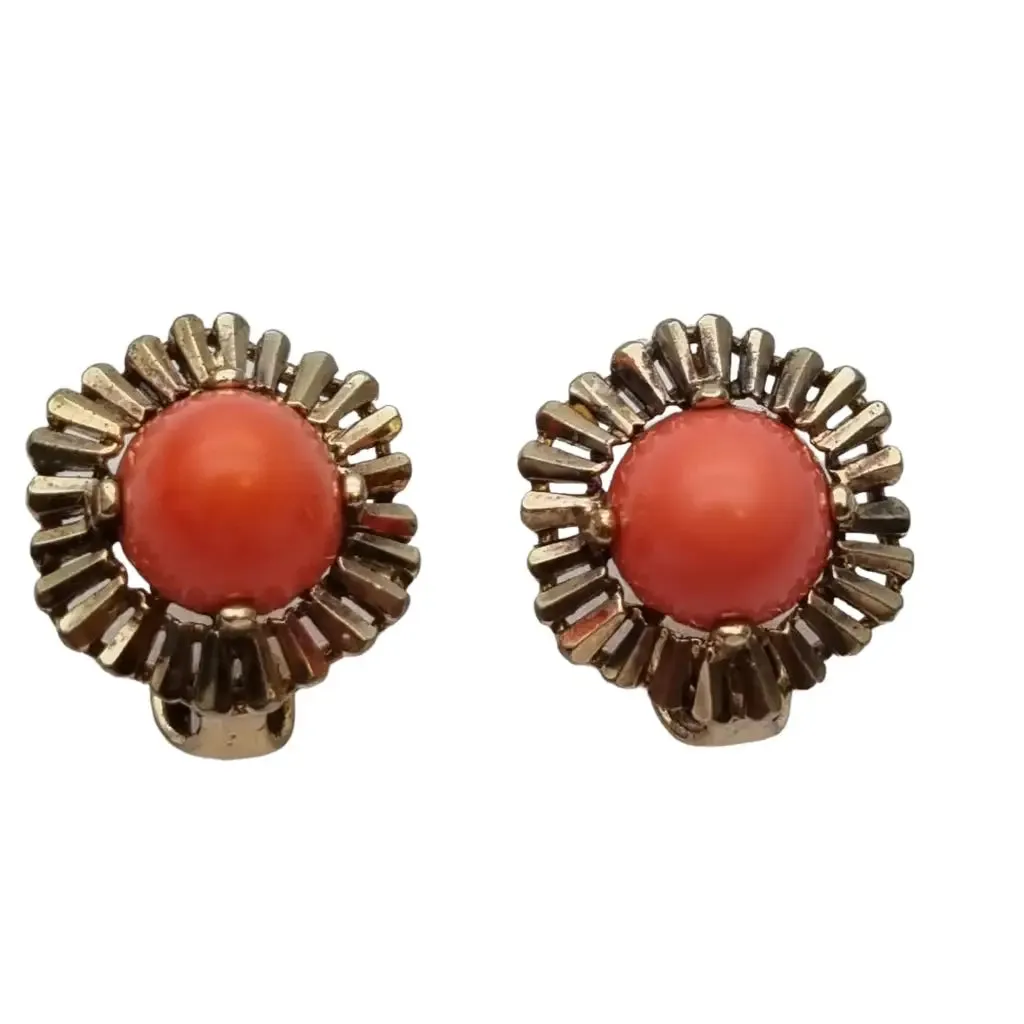 Red coral and golden silver earrings for women, original from the 70s.