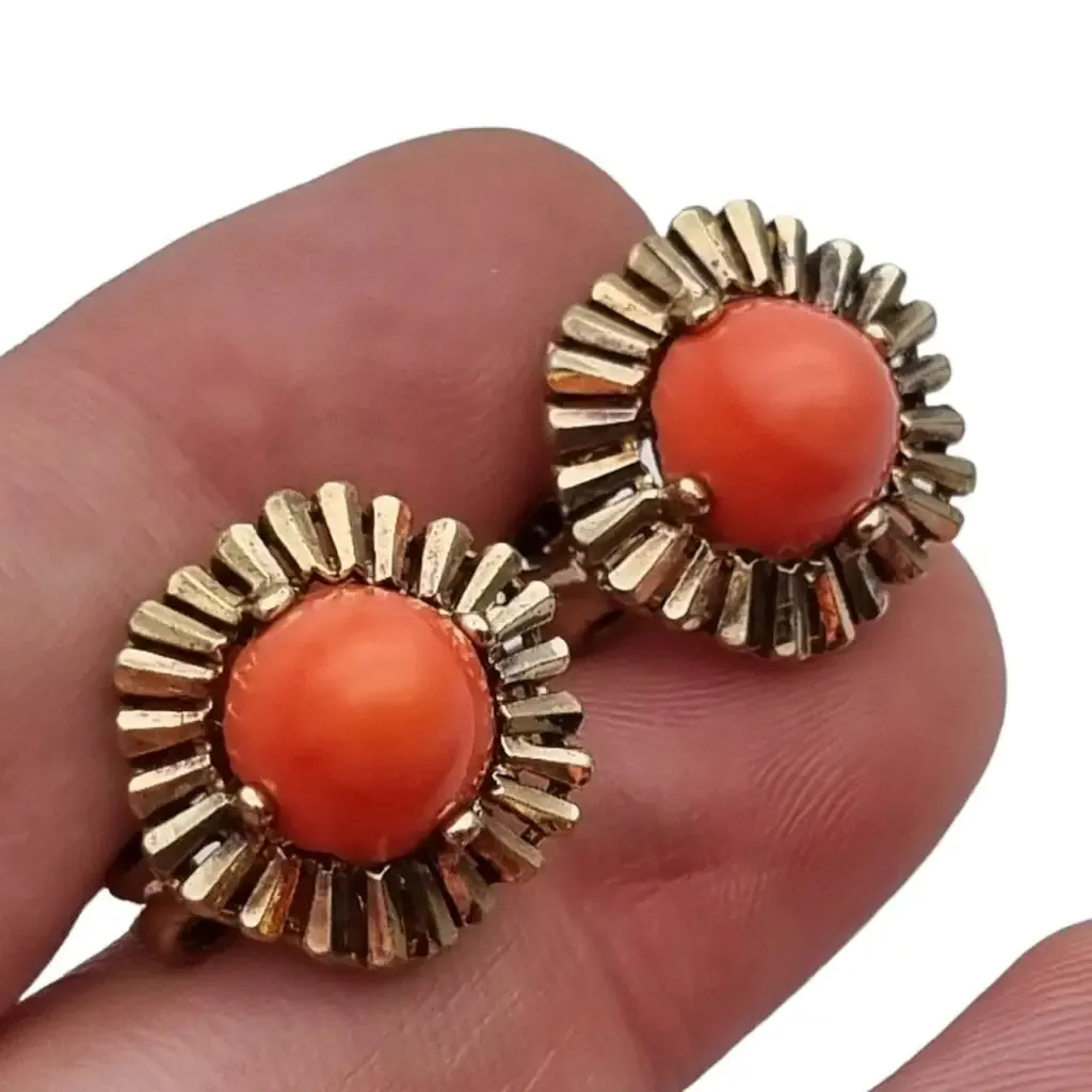 Red coral and golden silver earrings for women, original from the 70s.